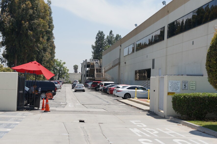 More Photos Of 9320-9328 Telstar Ave, El Monte Light Distribution For Sale