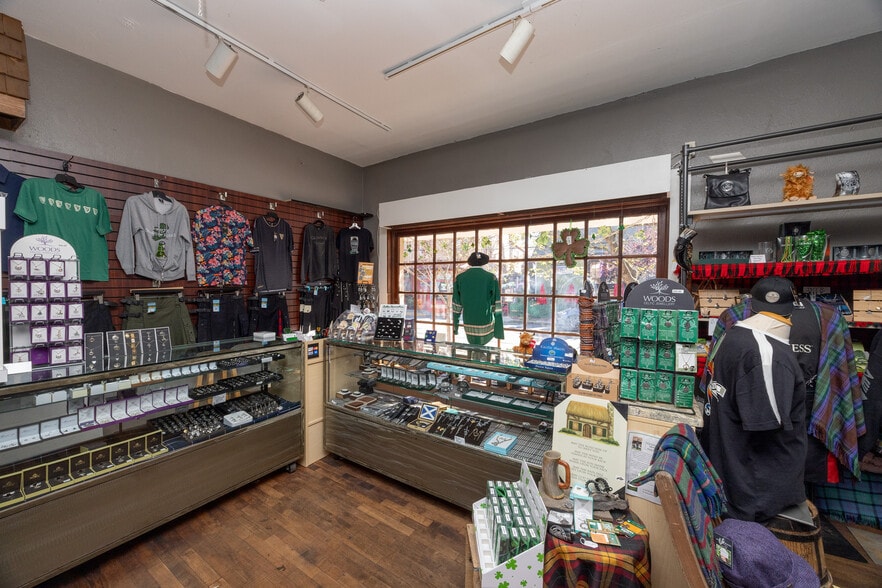 More Photos Of 83-85 S Main St, New Hope Storefront Retail Residential For Sale