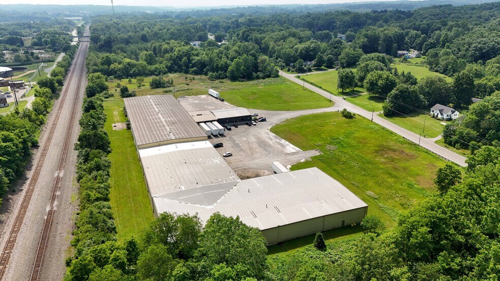 More Photos Of 964 Benton Rd, Salem Warehouse For Sale