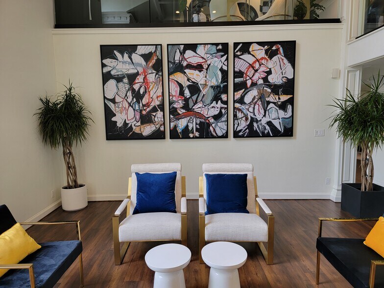 More Photos Of 23122 Valley Ranch Pky, Porter Coworking Space