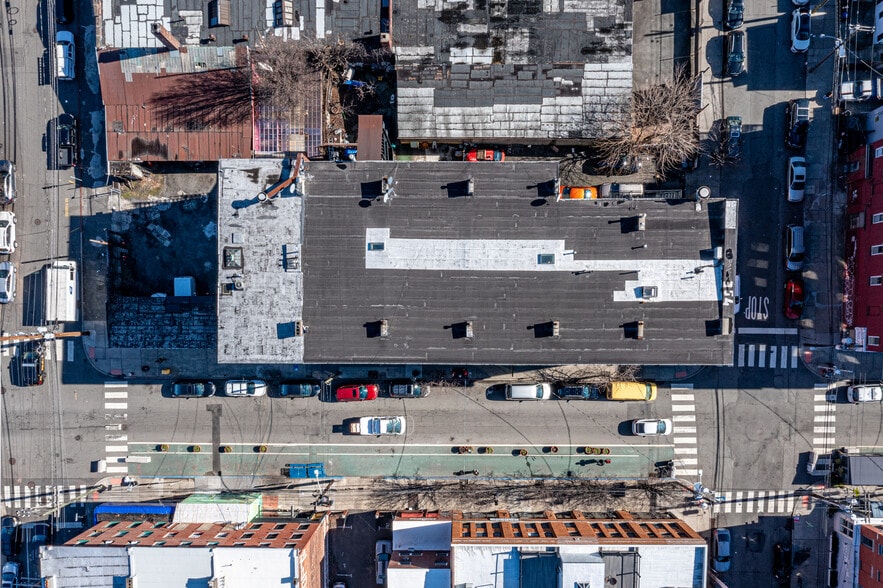 More Photos Of 358 Grove St, Jersey City Storefront Retail Residential For Lease