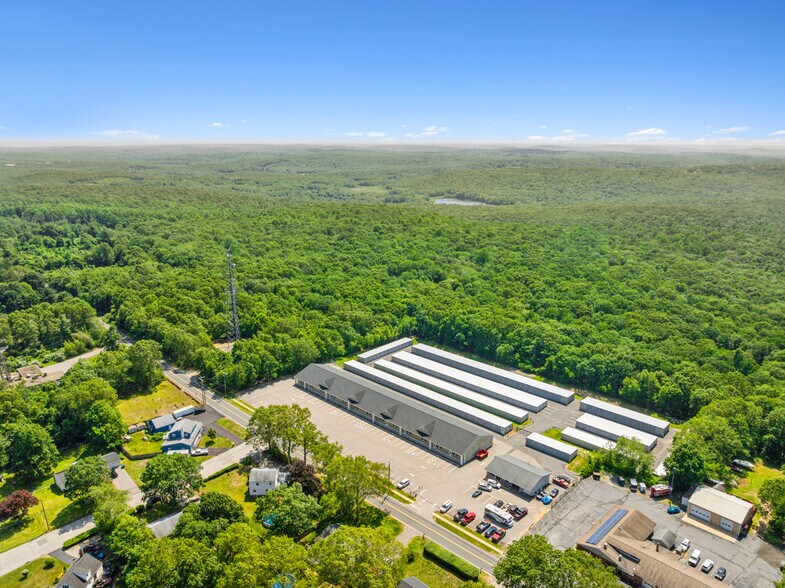 More Photos Of 430 Chapel Hill Rd, Oakdale Freestanding For Lease