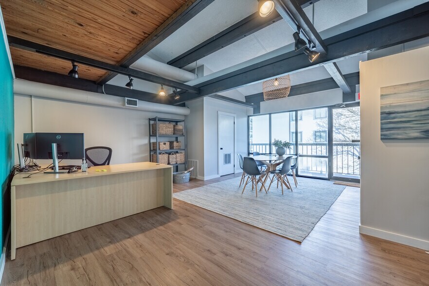 More Photos Of 7904 Coastal Hwy, Ocean City Office For Sale