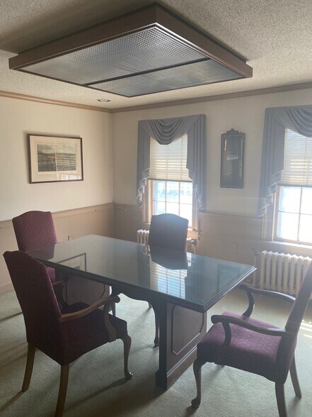 More Photos Of 62 Stark St, Manchester Office For Sale