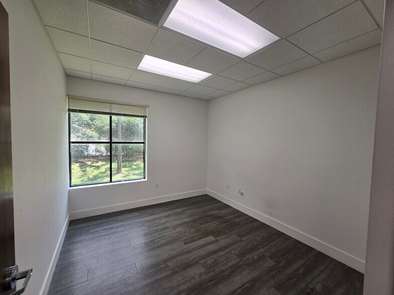 More Photos Of 1351 Sawgrass Corporate Pky, Sunrise Loft Creative Space For Lease