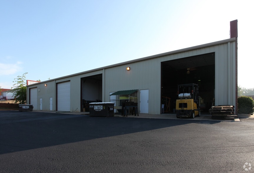 More Photos Of 5180 Belle Wood Ct, Buford Warehouse For Lease