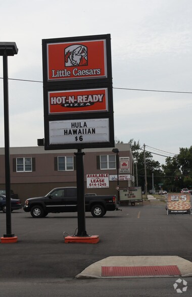 More Photos Of 1030 Payne Ave, North Tonawanda Fast Food For Lease