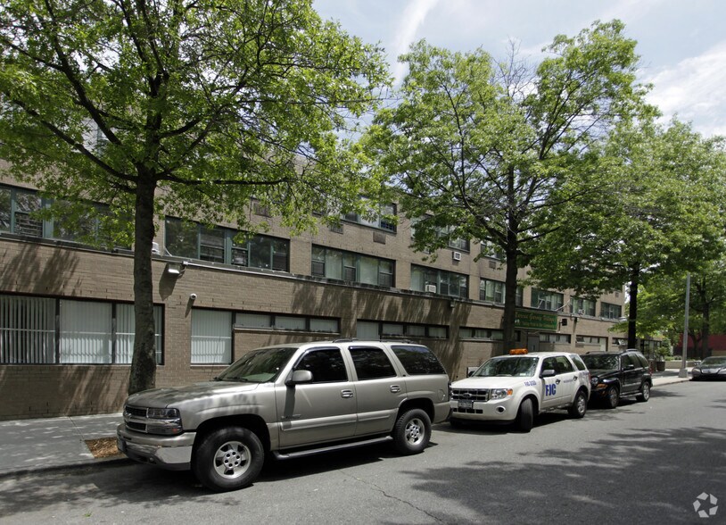 More Photos Of 353-376 Chester St, Brooklyn Apartments For Lease