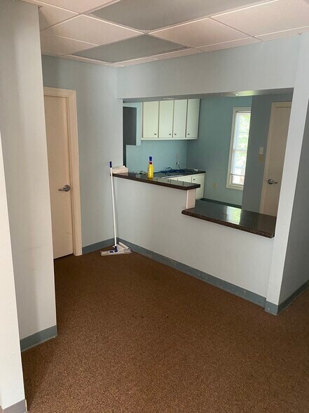 More Photos Of 145-155 N Park Trl, Stockbridge Medical For Sale