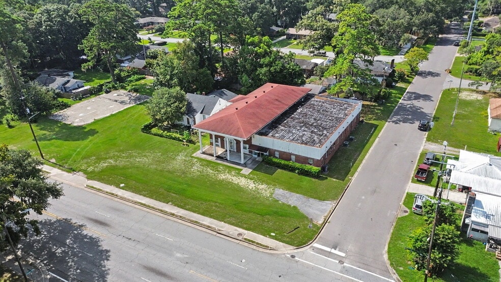 Primary Photo Of 2001 Derenne Ave, Savannah Lodge Meeting Hall For Sale