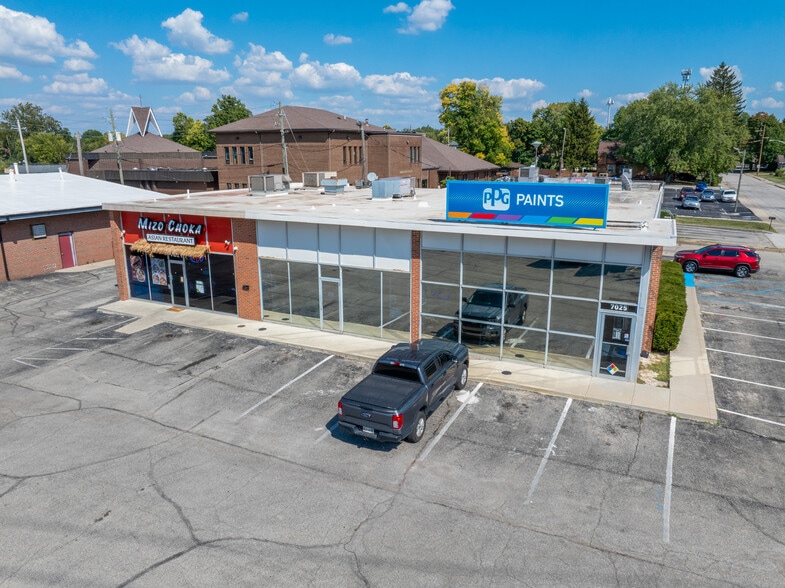 More Photos Of 7021-7025 S Madison Ave, Indianapolis Storefront For Sale