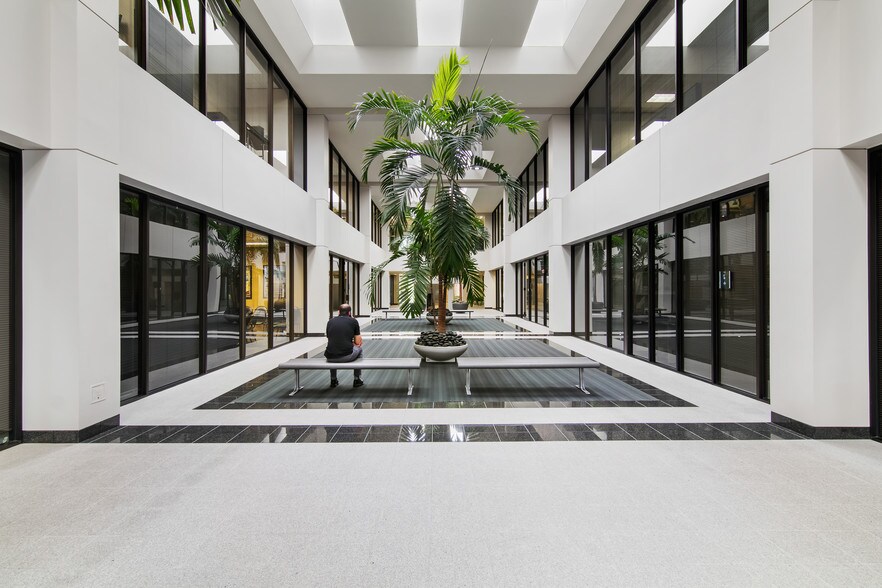 More Photos Of 14800 St. Mary's Ln, Houston Office For Lease