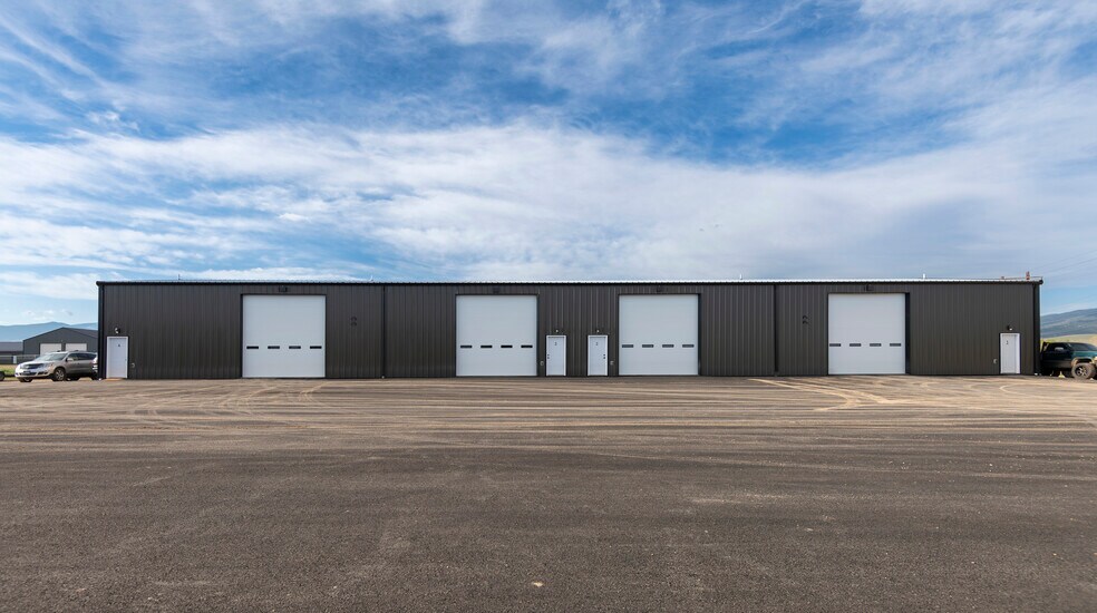 More Photos Of 2721 Wylie Dr, East Helena Flex For Sale