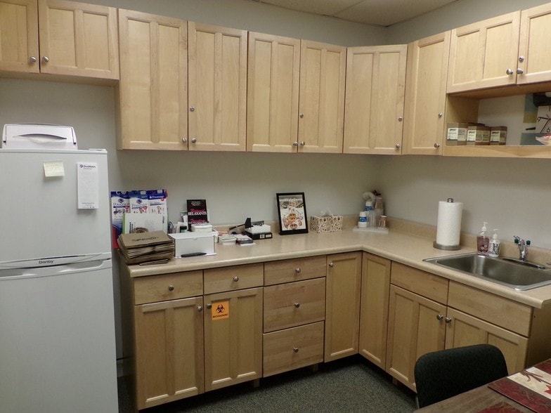 More Photos Of 171 Daniel Webster Hwy, Belmont Storefront Retail Office For Lease