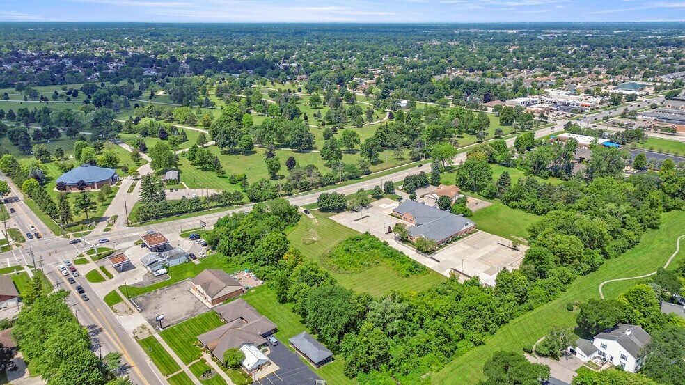 More Photos Of 38500 Garfield Rd, Clinton Township Land For Sale