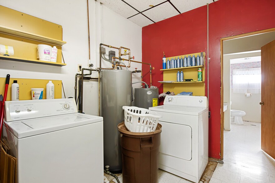 More Photos Of 4801 N Welcome Ave, Minneapolis Freestanding For Sale