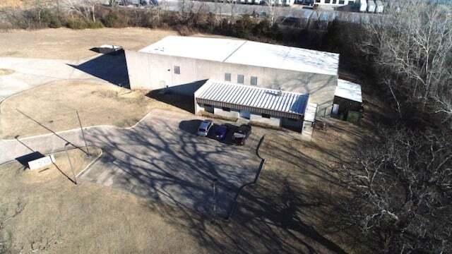 More Photos Of 3551 Cypert, Ardmore Manufacturing For Sale