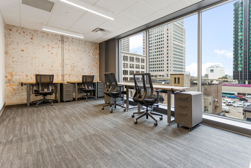 More Photos Of 220 W Congress St, Detroit Office For Lease