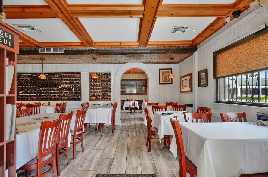 More Photos Of 3800 SW 8th St, Coral Gables Restaurant For Sale