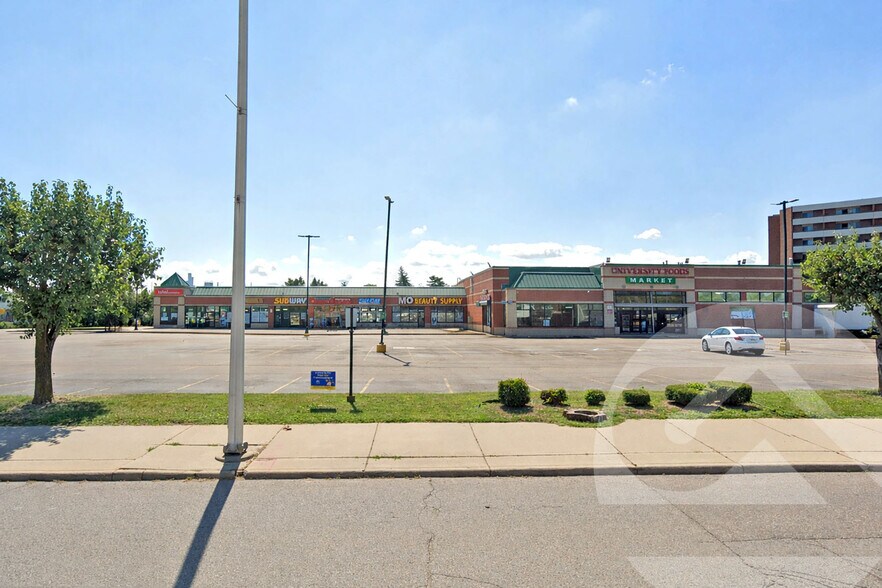 Primary Photo Of 1101-1131 W Warren Ave, Detroit General Retail For Lease