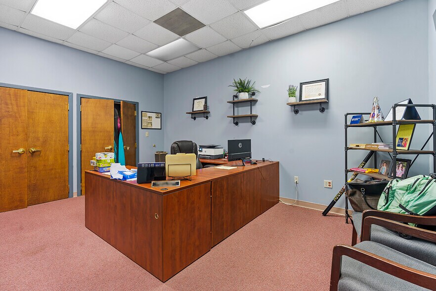 More Photos Of 353 Highway 28 Byp, Abbeville Office Residential For Sale