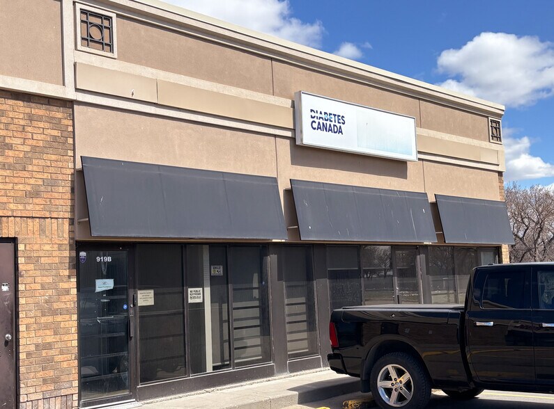 Primary Photo Of 919 Albert St, Regina Freestanding For Lease