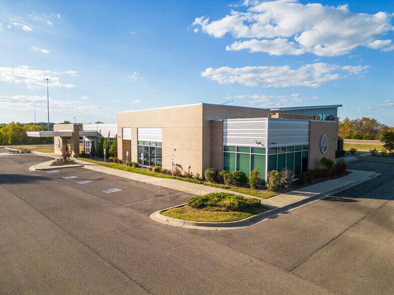 More Photos Of 225 Tomlinson Dr, Starkville Medical For Sale