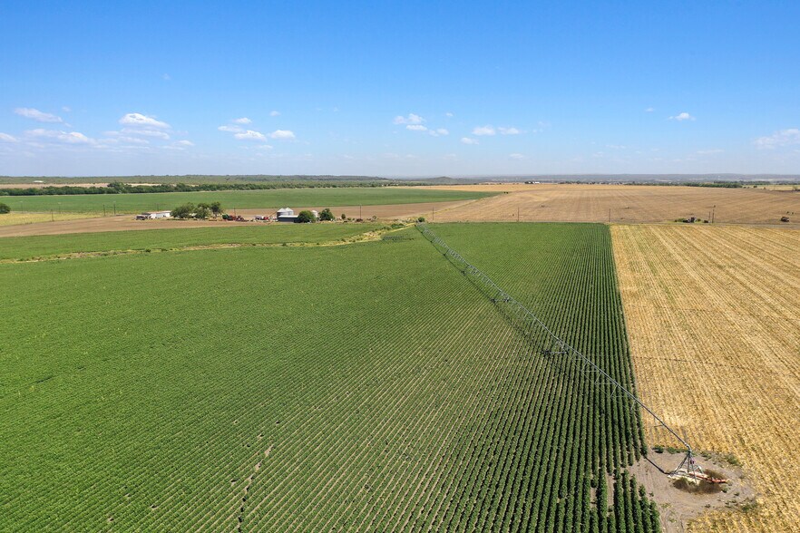 More Photos Of CR 5715, Natalia Land For Sale