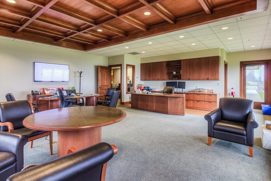 More Photos Of 11793 Fort Rd, White Swan Manufacturing For Sale