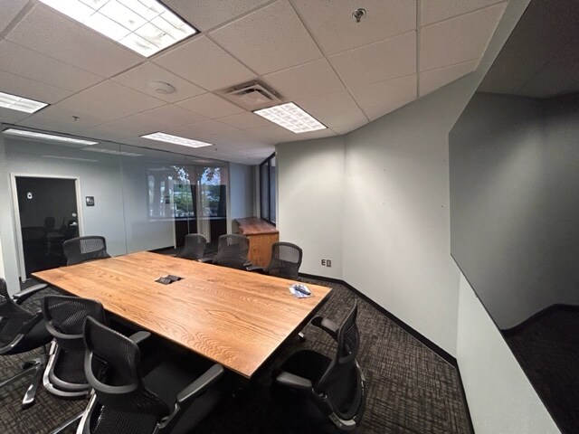 More Photos Of 825 Franklin Ct SE, Marietta Distribution For Lease