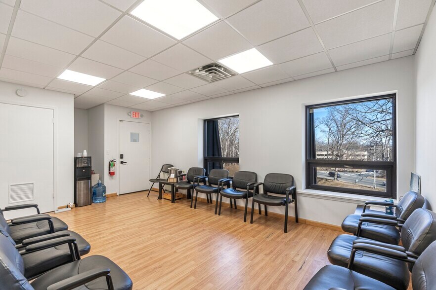 More Photos Of 230 Us Highway 206, Flanders Medical For Sale