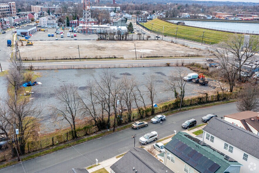 More Photos Of 200 Kelsey Ave, Ewing Warehouse For Lease