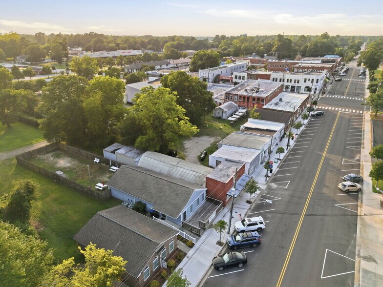 More Photos Of 213 S Wright St, Burgaw Daycare Center For Sale