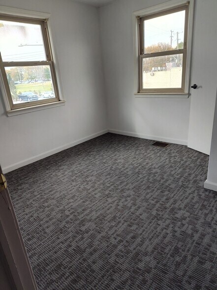 More Photos Of 28855 Van Dyke Ave, Warren Storefront Retail Office For Lease