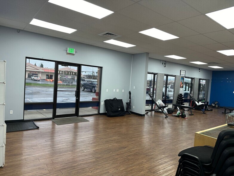 More Photos Of 3920 W 5th Ave, Post Falls Freestanding For Lease