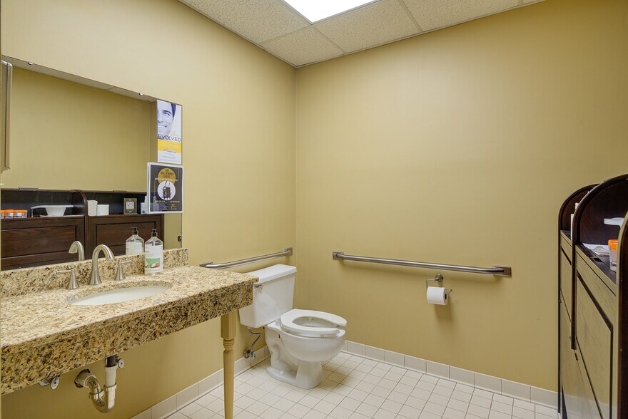 More Photos Of 1181 N Milford Rd, Milford Medical For Lease