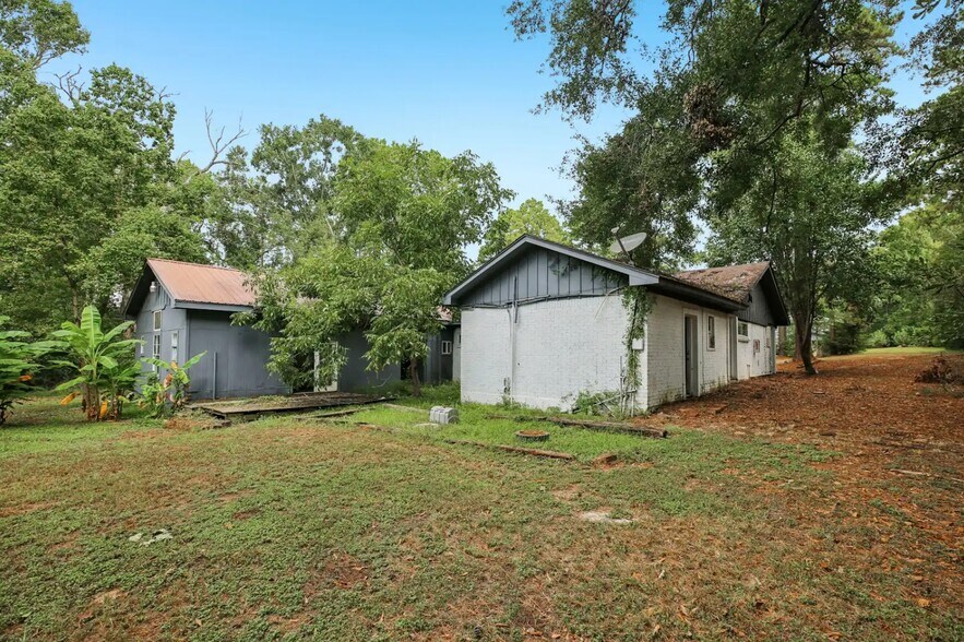 More Photos Of 242 Bishop, Livingston Apartments For Sale