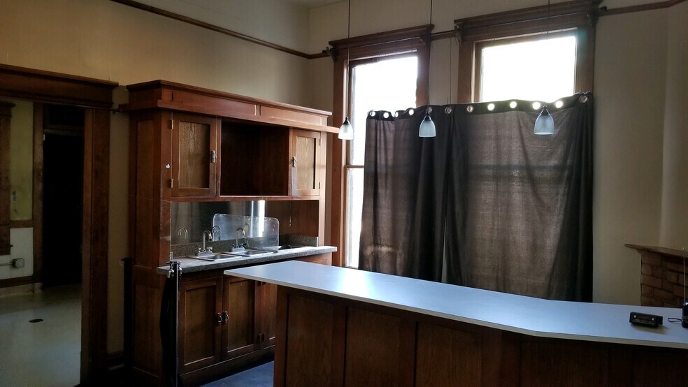 More Photos Of 622 E Adams St, Phoenix Restaurant For Lease