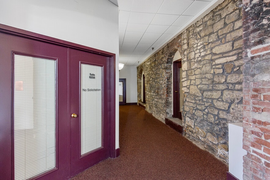 More Photos Of 800 Vinial St, Pittsburgh Office For Sale