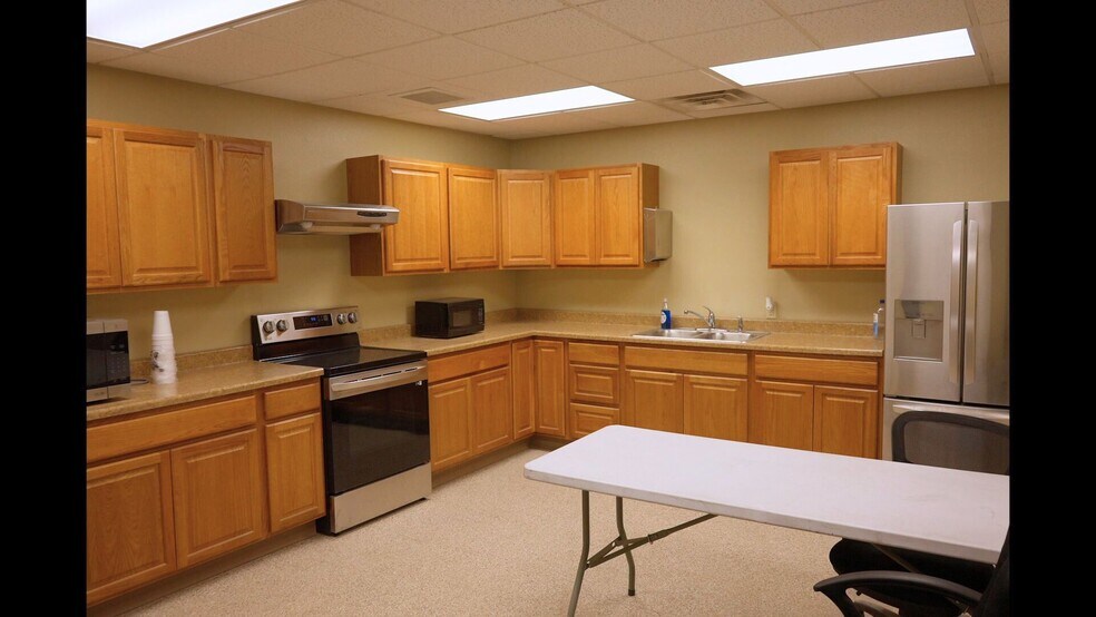 More Photos Of 45 Lagoon Rd, Rock Springs Warehouse For Lease