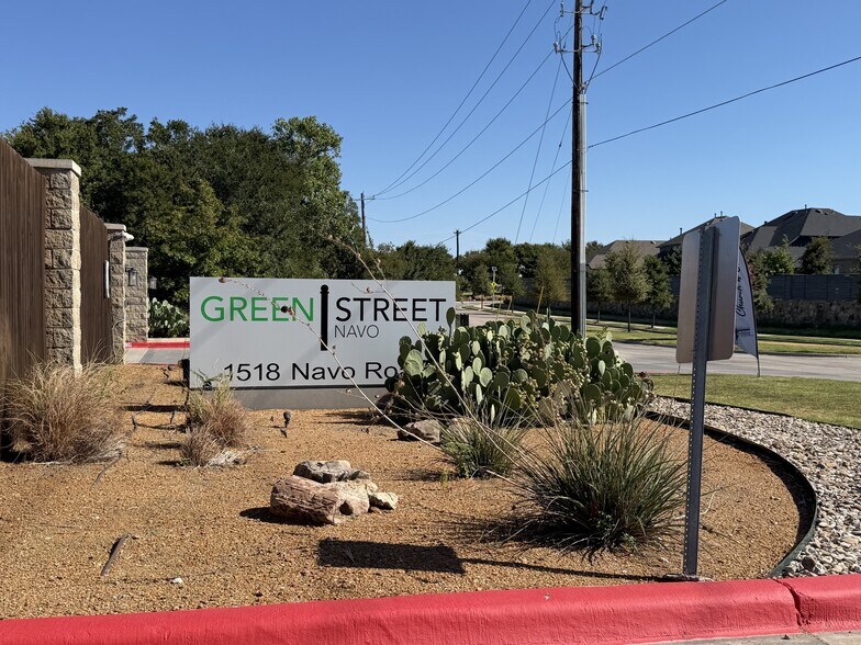 More Photos Of 1518 Navo Rd, Little Elm Industrial For Lease