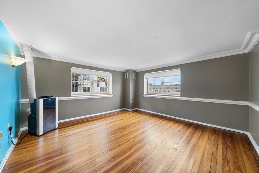 More Photos Of 311 E Main St, Durham Office For Sale