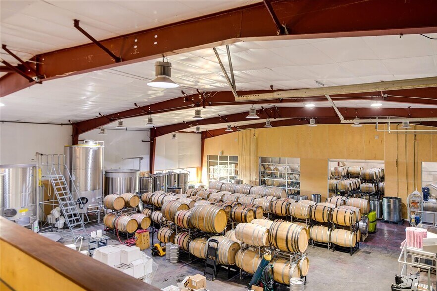 More Photos Of 32230 NE Old Parrett Mountain Rd, Newberg Specialty For Sale