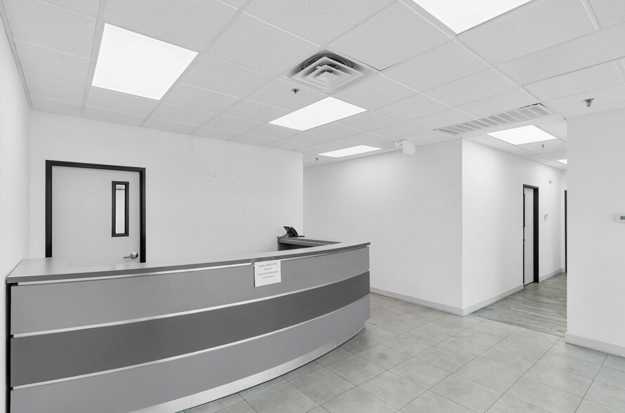 More Photos Of 4580 N Walnut Rd, North Las Vegas Warehouse For Lease