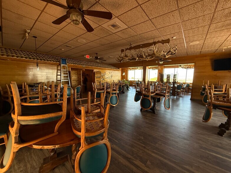 More Photos Of 7600 Alabama St, El Paso Restaurant For Sale