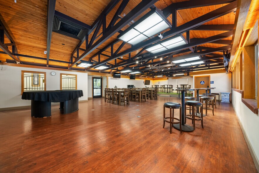 More Photos Of 1144 Black Oak Dr, Paso Robles Freestanding For Sale