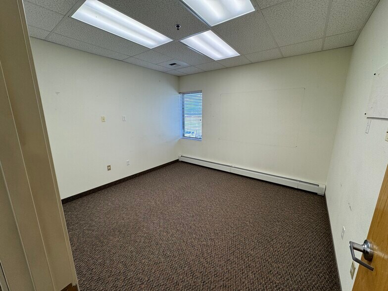 More Photos Of 975 Van Horn Rd, Fairbanks Light Manufacturing For Lease