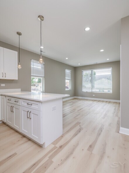 More Photos Of 623 Hamlin Ave, Chicago Apartments For Sale