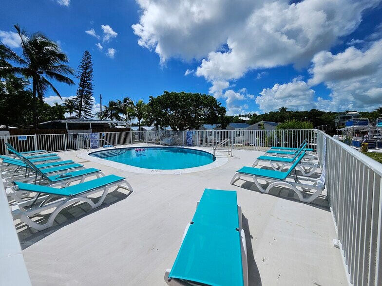 More Photos Of 200 Treasure Harbor Dr, Islamorada Marina For Sale
