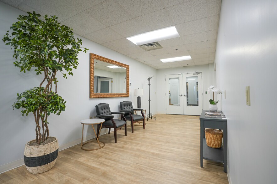 More Photos Of 120 Prosperous Pl, Lexington Office For Lease